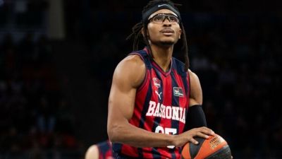 «Έκλεισε» στον Ερυθρό Αστέρα ο Μονέκε!