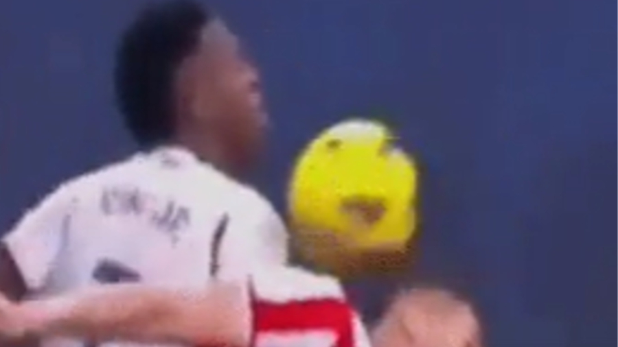 Βινίσιους για το αμφισβητούμενο γκολ του: «Υπέροχο, έτσι το έκανα πάντα» (video)