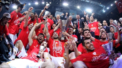 Η Πόλη των θαυμάτων, και το «πεταχτάρι» που έφερε το... μεγαλύτερο στην ιστορία του Ολυμπιακού! (video)