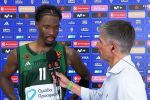 Χέιζ - Ντέιβις: «Πήραμε το καλύτερο δυνατό αποτέλεσμα - Θέλουμε μια νίκη, να μας βοηθήσουν οι οπαδοί!»