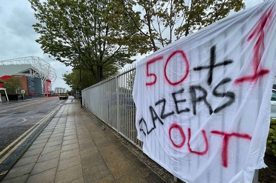 Οι Γκλέιζερς απαντούν με… αύξηση της τιμής στις διαμαρτυρίες των οπαδών!