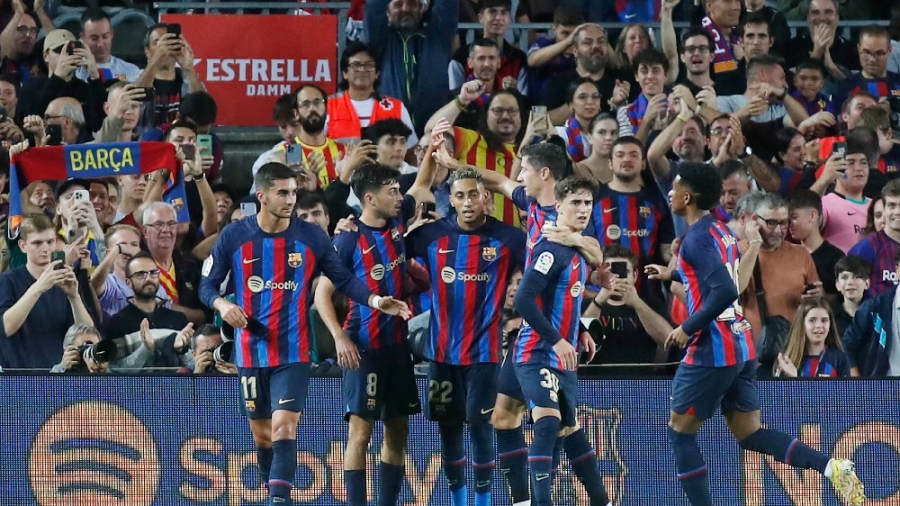 Μπαρτσελόνα – Θέλτα 1-0: Έβδομη σερί νίκη χάρη στον Πέδρι και κορυφή για τους «μπλαουγκράνα» (video)