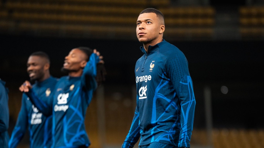 Αδιάφορη η Γαλλία απέναντι στην Ελλάδα; Υπάρχει λόγος για να το ξανασκεφτείτε... (video)