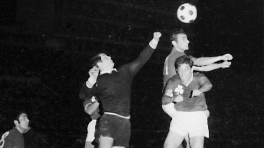 «Το απαραβίαστο  σερί του Τάκη, εδώ και 49 χρόνια»: Όταν οι δείκτες στο ρολόι του Οικονομόπουλου, σταμάτησαν στα 1.086 λεπτά! (video)