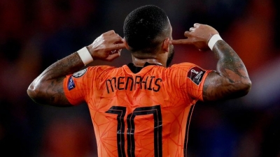 Ολλανδία – Τουρκία 3-0: Γκολ από την άσπρη βούλα για τον Ντεπάι! (video)