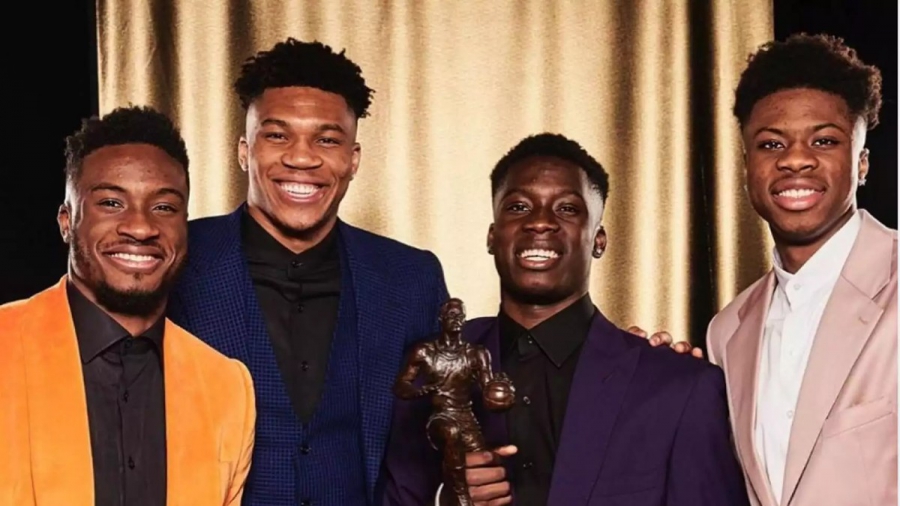 Αδέρφια Αντετοκούνμπο: «Σας περιμένουμε όλους στο Ελ. Βενιζέλος, θα είμαστε εκεί»!