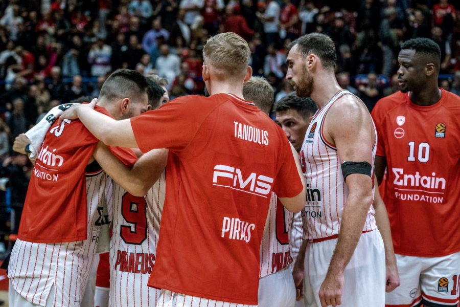 Γυρνάει «σελίδα» ο Ολυμπιακός με χαμηλό σκορ κι εμείς… πληρωνόμαστε από τη Novibet!