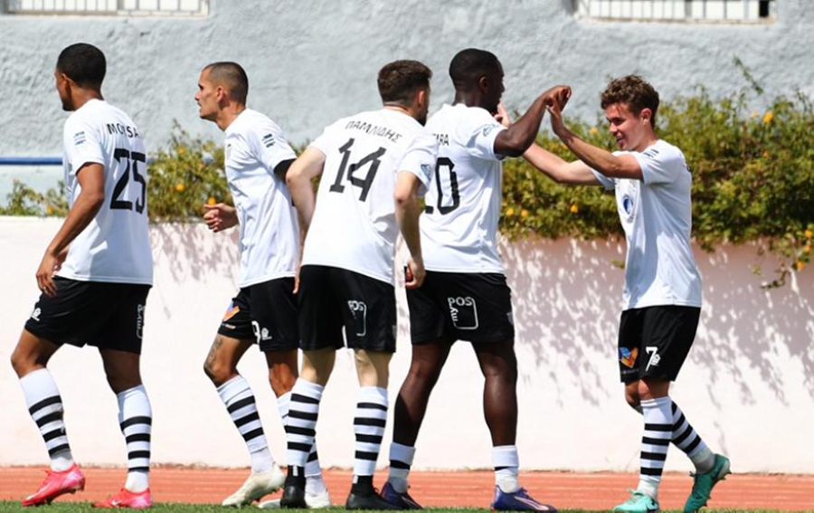 «Δεν ήμασταν ποτέ μόνοι»: Η συγκινητική υπόκλιση της Καλαμάτας στον κόσμο της!