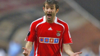 Η Λίβερπουλ περνάει ωραία με αντίπαλο την Μπενφίκα, με μόνη εξαίρεση τα ματς του Καραγκούνη (video)