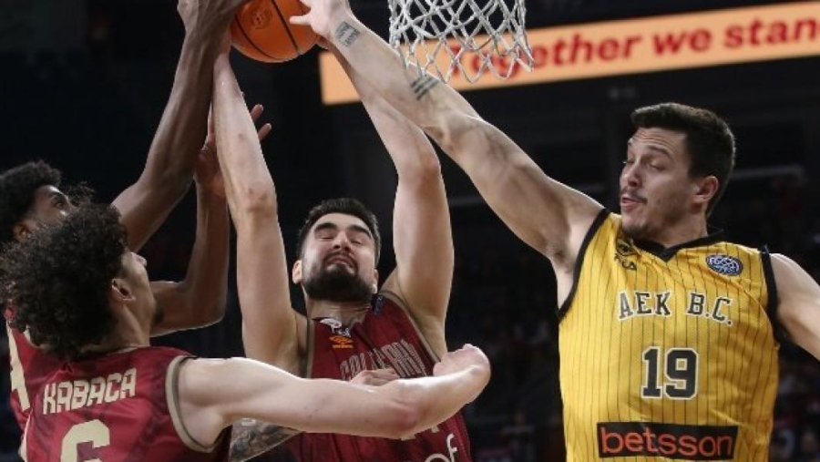 Η ΑΕΚ δείχνει την στήριξη της στους σεισμόπληκτους και τη Γαλατάσαραϊ