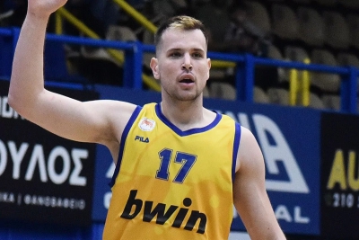 Αγραβάνης: «Ευχαριστώ το Περιστέρι, σεβασμός και θαυμασμός για Σπανούλη»