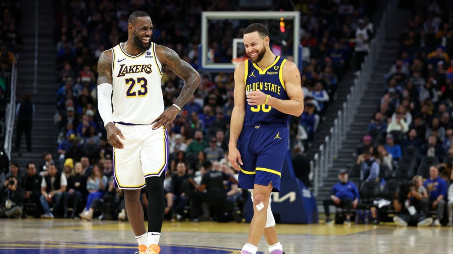 Γύρισαν σε εποχή… τελικών NBA: Κάρι vs ΛεΜπρόν σημειώσατε «διπλό», στη δεύτερη παράταση! (video)