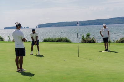 Το Greek Maritime Golf Event στηρίζει τον Σύλλογο Γονιών Παιδιών με Νεοπλασματική Ασθένεια «Η Φλόγα»