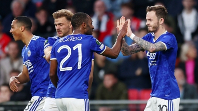 Αϊντχόφεν – Λέστερ 1-2: Απίστευτη ανατροπή και πρόκριση στα ημιτελικά για τις «αλεπούδες»! (video)