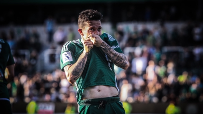 «Πέντε μήνες με Τερίμ, αρκούσαν»: Μπερνάρ, ο πιο παραγωγικός Βραζιλιάνος στην ιστορία του Παναθηναϊκού! (video)