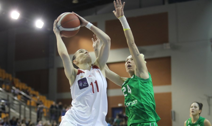 Ολυμπιακός - Παναθηναϊκός 69-55: Ανώτερες οι «ερυθρόλευκες», που φορτσάρουν για την κούπα