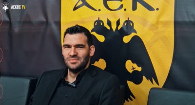 Ο Δημήτρης Μαυροειδής αποσύρεται από το μπάσκετ, αλλά παραμένει στην ΑΕΚ (video)