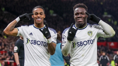 Λιντς: Στην έδρα που έχανε με κάθε προπονητή, πήρε «ιστορικό» βαθμό με… τρεις στον πάγκο! (vid)