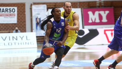 Πληθωρική Λάρισα, πέρασε με 91-77 από το Λαύριο και κάλυψε τη διαφορά (video)