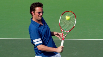 Όλοι τον έμαθαν ως «Τσάντλερ», αλλά πιο πριν, ο Μάθιου Πέρι ήταν σούπερ ταλέντο του τένις (video)