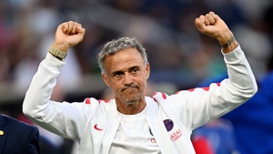 PSG: Ο Λουίς Ενρίκε επανέφερε τη γιγαντιαία οθόνη πριν τη Μονακό – Το ιδιαίτερο μήνυμα στους παίκτες