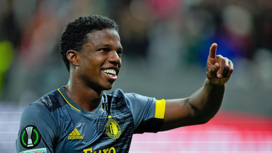 Μάντσεστερ Γιουνάιτεντ: Ανακοίνωσε την απόκτηση του Μαλάσια από την Φέγενορντ