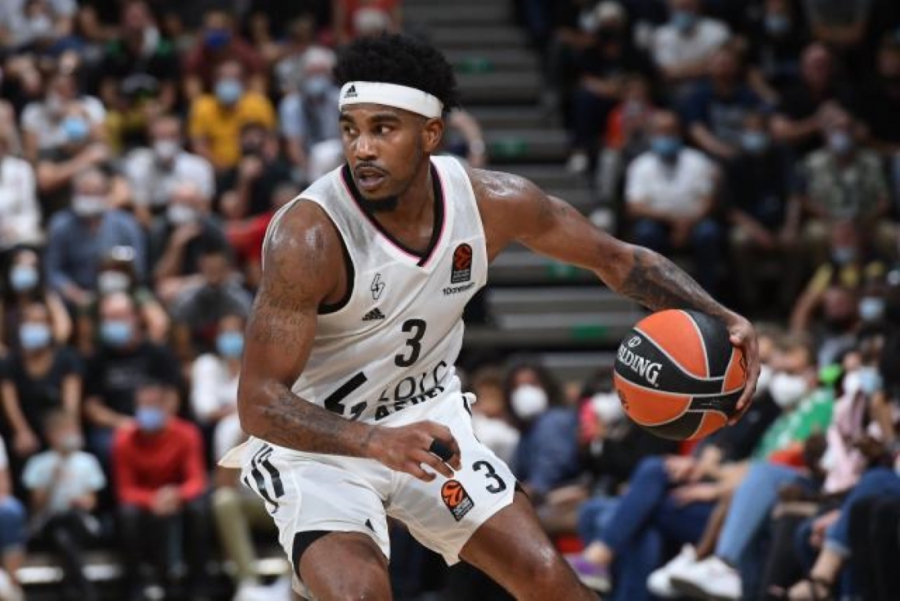 Βαλένθια: Σημαντική ενίσχυση με Κρις Τζόουνς