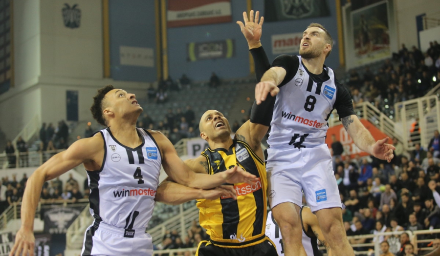 ΠΑΟΚ - ΑΕΚ: Σοβαρό επεισόδιο ανάμεσα στον Σχίζα και τον γυμναστή της «Ένωσης» στα αποδυτήρια!