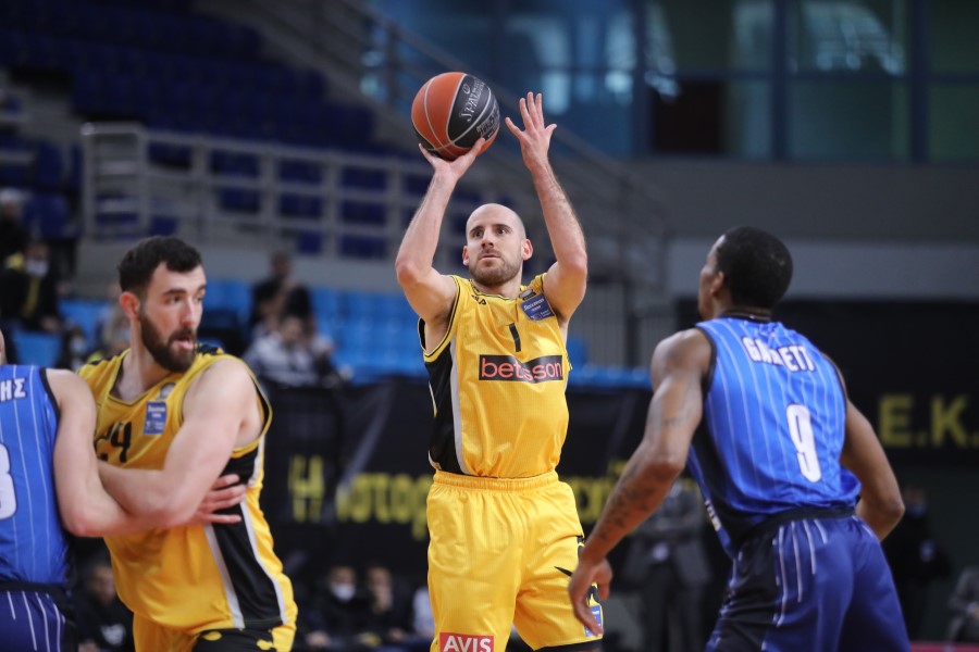 Basket League: Έλαμψαν Έβανς και Κολόμ, βυθίζονται Προμηθέας και Ιωνικός (video)