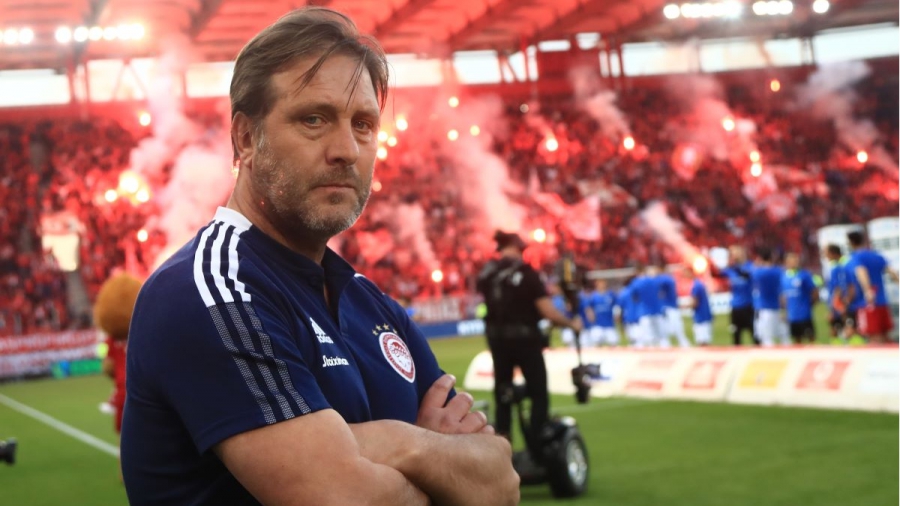 Ολυμπιακός: Ο Πέδρο Μαρτίνς ανέλαβε την ευθύνη του αποκλεισμού στο Κύπελλο, αλλά αμφιβάλλουμε αν αυτό είναι αρκετό!