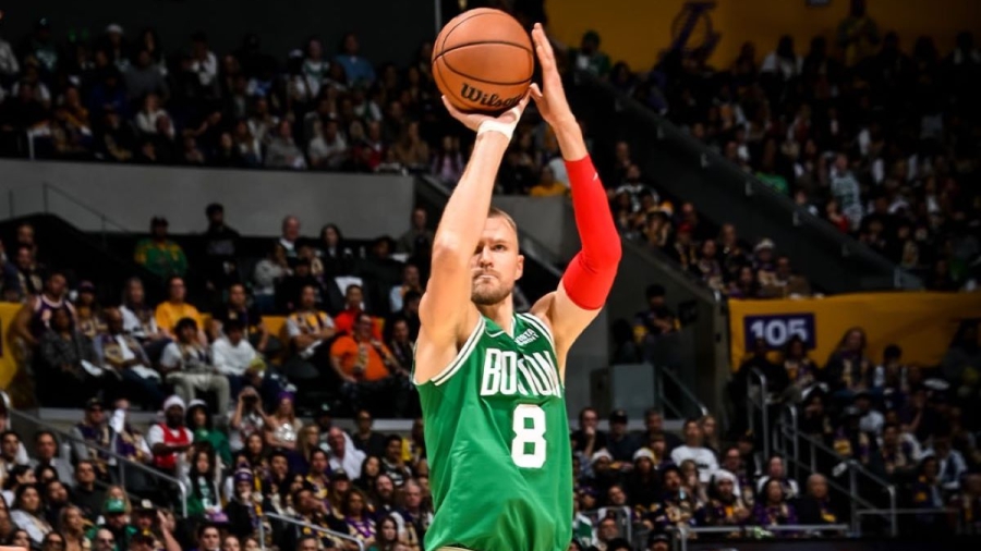 «Χριστουγεννιάτικη» παρέλαση των Σέλτικς στο Λος Άντζελες! (video)