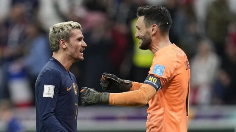 Γαλλία: Φανέλες... ενθύμια για τα ρεκόρ τους, σε Γκριεζμάν και Γιορίς!