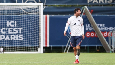 Ρεν – Παρί Σεν Ζερμέν: Απευθείας εκτέλεση φάουλ του Μέσι και… δοκάρι! (video)