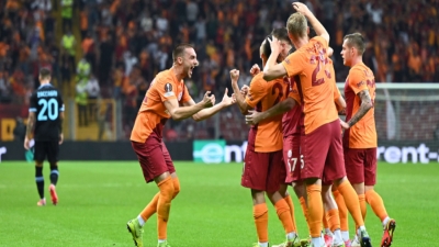 Europa League: Ο Στρακόσια «χάρισε» την πρωτιά στη Γαλατασαράι, πέρασε εύκολα η Λυών από τη Σκωτία! (video)