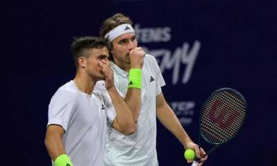 Αποκλεισμός για τα αδέρφια Τσιτσιπά, στο διπλό του Ακαπούλκο