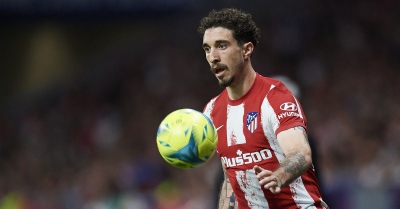 Ο Βρσάλικο ντυμένος στα χρώματα του Ολυμπιακού!