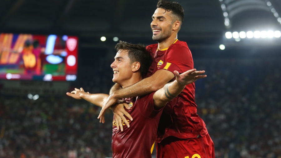 Σκοράρουν στο Μάντσεστερ, ξέρει να το κάνει η Ρόμα!