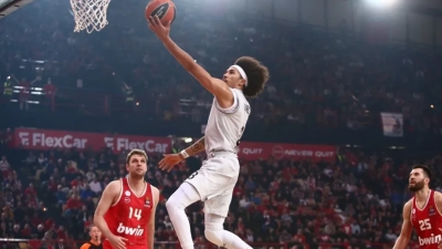 Αποχαιρέτησε τον Γουόρντ η Παρί, ανακοινώνεται από τον Ολυμπιακό!(video)