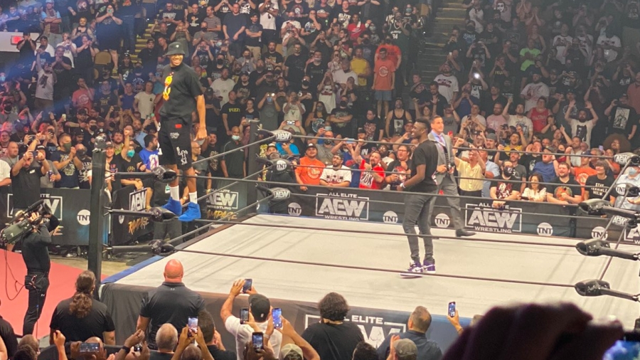 Ανέβηκε στο ρινγκ ο Αντετοκούνμπο και «τρέλανε» τον κόσμο! (video)