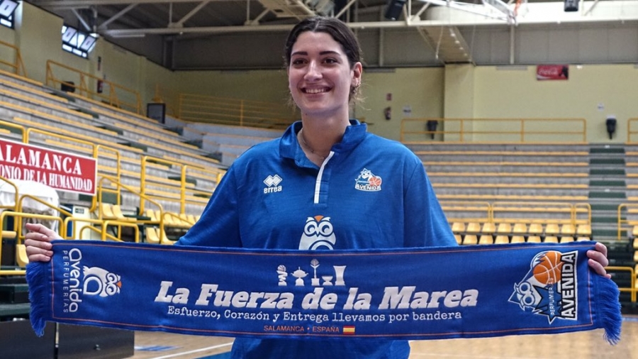 Αβενίδα: Η πρωταθλήτρια Ισπανίας παρουσίασε τη Μαριέλλα Φασούλα