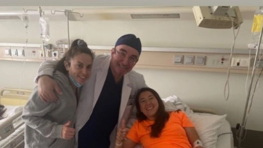 Ο Χρήστος Θέος, γιατρός του Ολυμπιακού, χειρούργησε την Χαντζηνικολάου της Λάτσιο!