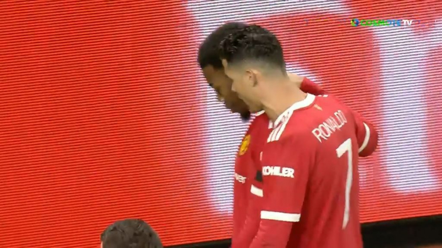 Ο Ρονάλντο έτρεξε να παρηγορήσει τον Ελάνγκα μετά το χαμένο πέναλτι! (video)