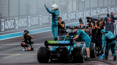 Φέτελ: «Ευχαριστώ για τη στήριξη, θα μου λείψετε»