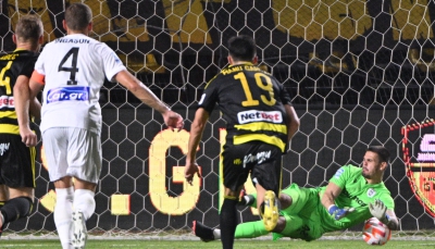 Άρης – ΠΑΟΚ 0-0: Λευκή ισοπαλία στο ντέρμπι με… ήρωα για τους «ασπρόμαυρους» τον Κοτάρσκι! (video)