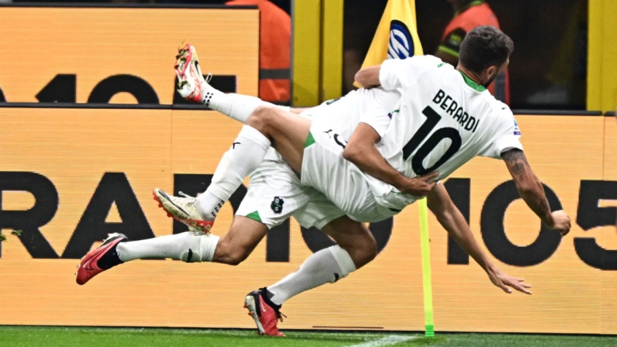 Ίντερ – Σασουόλο 1-2: Λάθος ο Ζόμερ, «σουτάρα» ο Μπεράρντι και το απόλυτο… απειλείται (video)