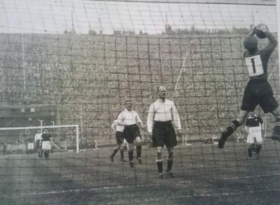 Το πρώτο ματς με αριθμούς στη φανέλα που άλλαξε την ιστορία του ποδοσφαίρου!