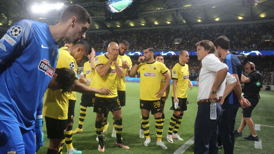 ΑΕΚ: Η λατρεία και η πίστη του Αλμέιδα στους παίκτες του