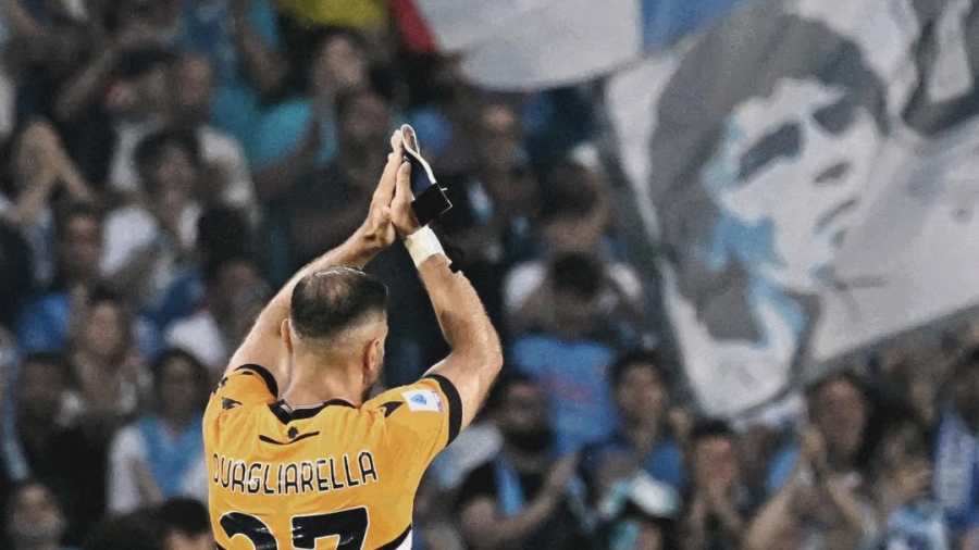 Κουαλιαρέλα: Η τρομερή ιστορία πίσω από τα δάκρυα του και ο… εξαγνισμός των Ναπολιτάνων στο αντίο του! (video)