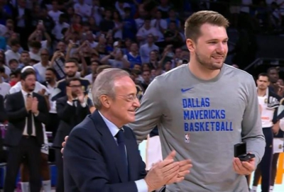 Ο Φλορεντίνο Πέρεθ ευχαρίστησε τον Ντόνσιτς για την προσφορά του στην «Βασίλισσα» (video)