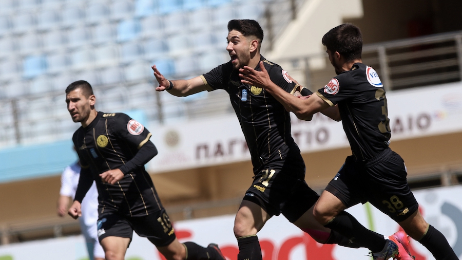 Ο Θάνος Κωστανάσιος στο BN Sports: «Να πάρουμε την άνοδο που στερηθήκαμε - Ο σοβαρός τραυματισμός με έκανε να απολαμβάνω την κάθε στιγμή» (video)